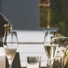 Organiser une dégustation de champagne lors de votre fête d’entreprise : conseils et idées originales
